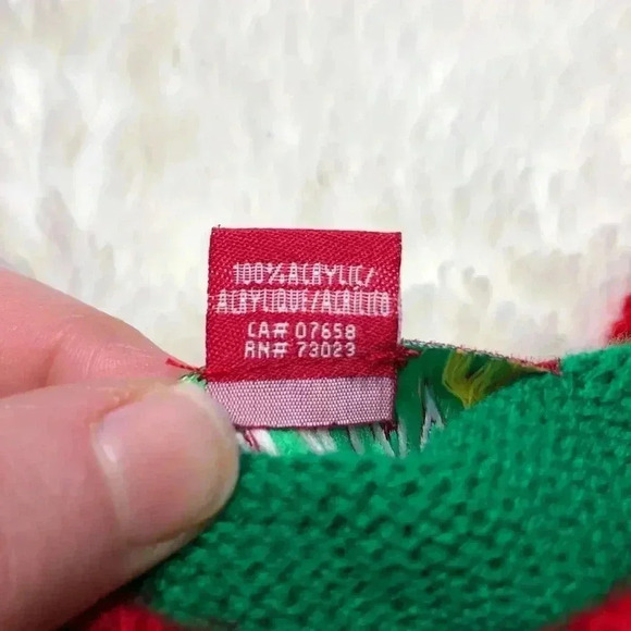 Happy Holidays Christmas Penguin  Sweater Size 3T - Picture 8 of 16